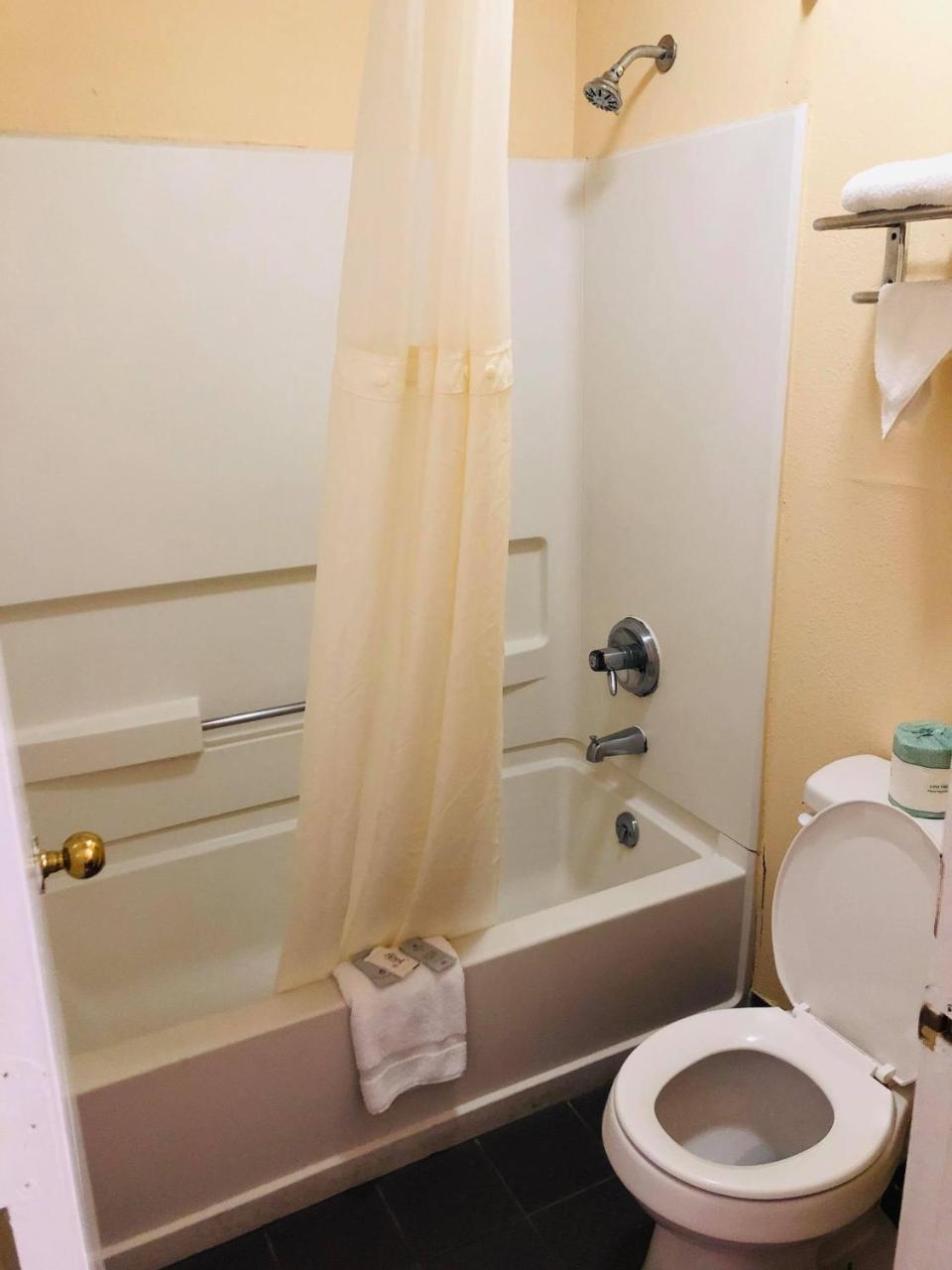 Key West Inn - Chatsworth 외부 사진